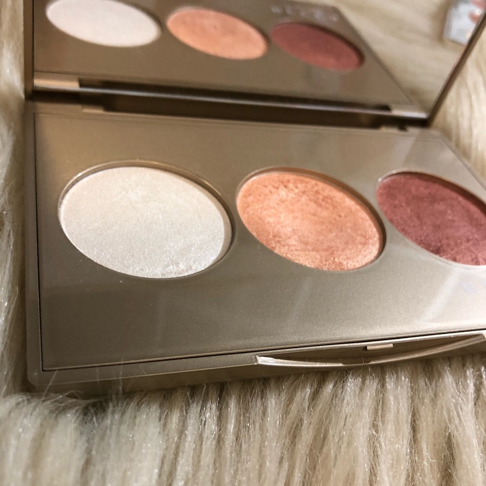 BECCA X Jaclyn Hill limited edition bundle! - Picture 4 of 8